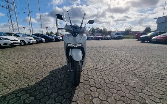 Gebrauchtmotorrad Honda SH125i - Bild 6