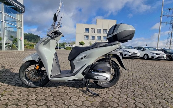 Gebrauchtmotorrad Honda SH125i - Bild 7