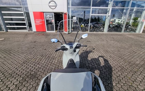 Gebrauchtmotorrad Honda SH125i - Bild 9