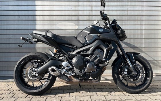 Gebrauchtmotorrad Yamaha MT-09 - Bild 1