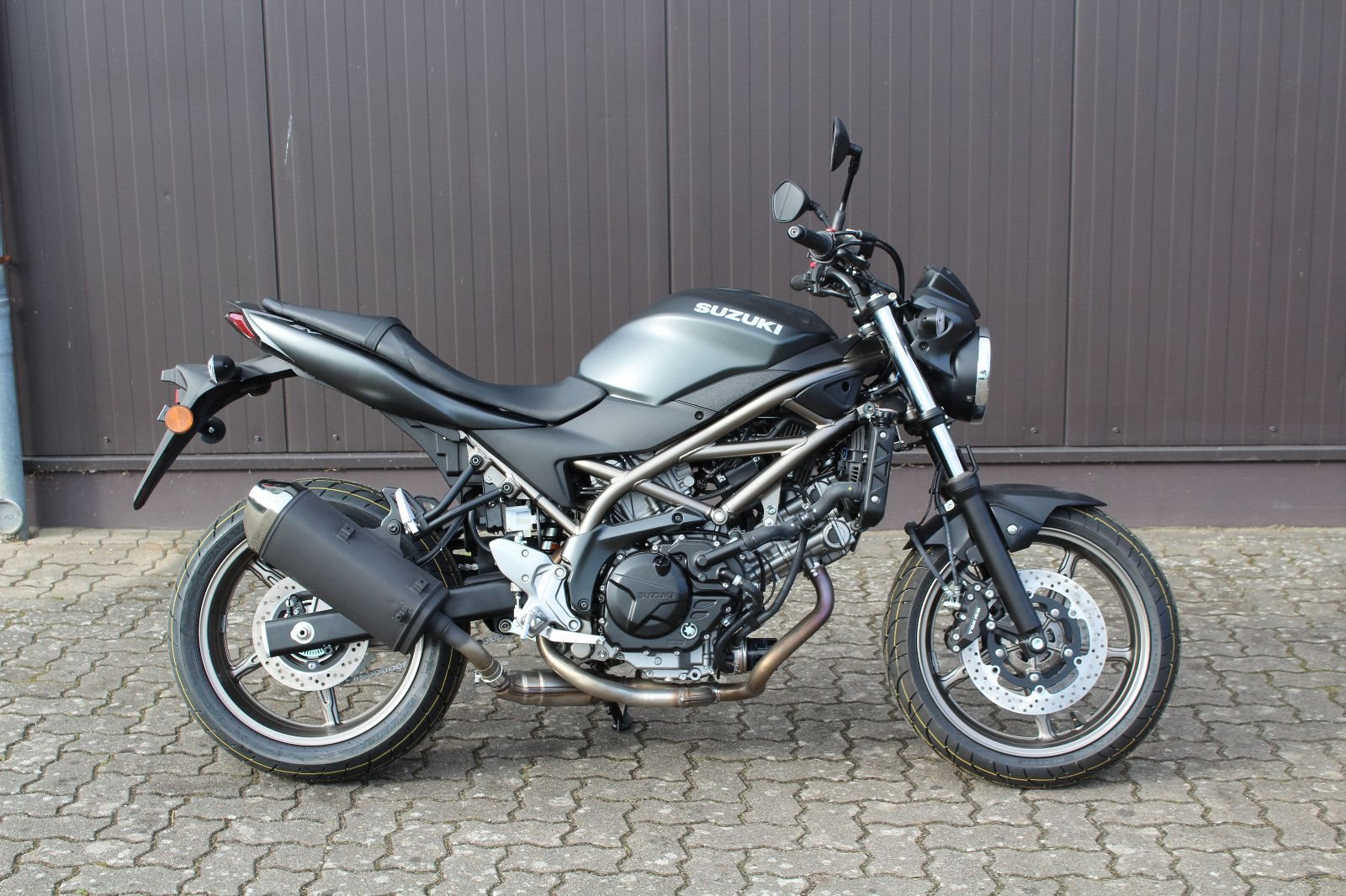 Suzuki SV650 
