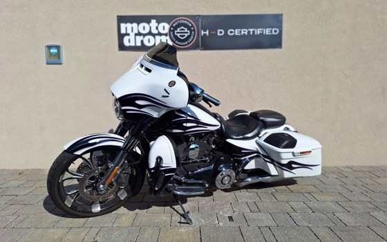 Gebrauchtmotorrad Harley-Davidson Street Glide FLHX - Bild 3 Gebrauchtmotorrad Harley-Davidson Street Glide FLHX - Bild 3