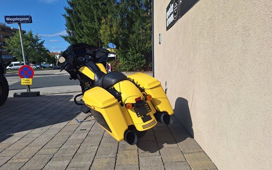 Gebrauchtmotorrad Harley-Davidson Touring Road Glide Special FLTRXS - Bild 6 Gebrauchtmotorrad Harley-Davidson Touring Road Glide Special FLTRXS - Bild 6