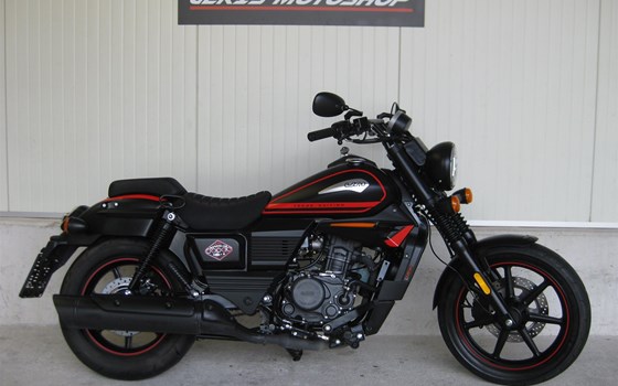 Gebrauchtmotorrad United Motors UM Renegade Commando Vegas 125 - Bild 1