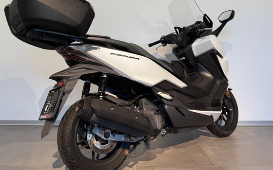 Gebrauchtmotorrad Honda Forza 125 - Bild 5 Gebrauchtmotorrad Honda Forza 125 - Bild 5