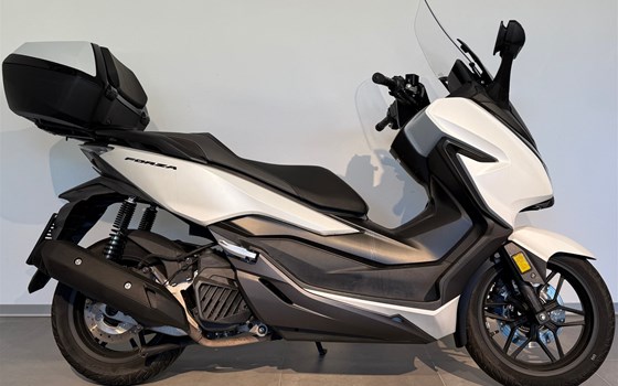Gebrauchtmotorrad Honda Forza 125 - Bild 6 Gebrauchtmotorrad Honda Forza 125 - Bild 6