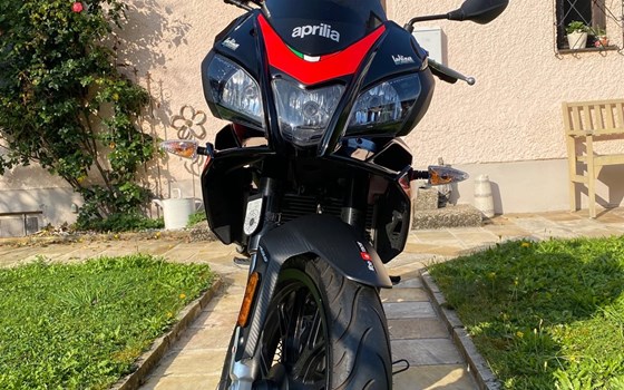 Gebrauchtmotorrad Aprilia Tuono 125 - Bild 3 Gebrauchtmotorrad Aprilia Tuono 125 - Bild 3