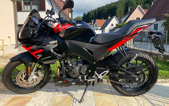 Gebrauchtmotorrad Aprilia Tuono 125 - Bild 7 Gebrauchtmotorrad Aprilia Tuono 125 - Bild 7