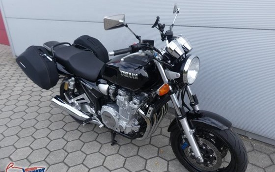 Gebrauchtmotorrad Yamaha XJR 1300 - Bild 2