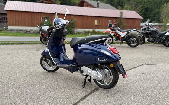 Neufahrzeug Vespa Primavera 50 4T - Bild 2 Neufahrzeug Vespa Primavera 50 4T - Bild 2