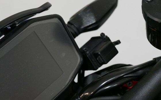 Gebrauchtmotorrad KTM 890 Duke R - Bild 15