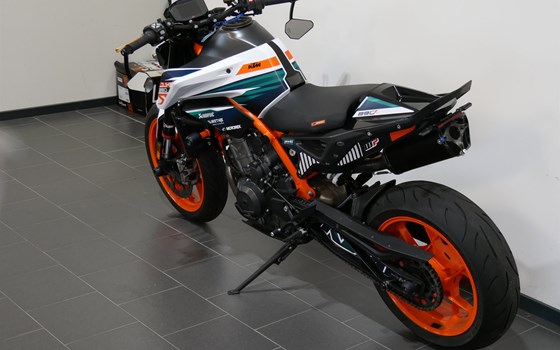 Gebrauchtmotorrad KTM 890 Duke R - Bild 6