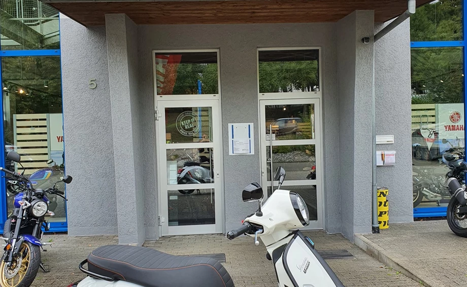 Angebot Vespa GTS 300 hpe Super Sport Bild 2: Angebot Vespa GTS 300 hpe Super Sport