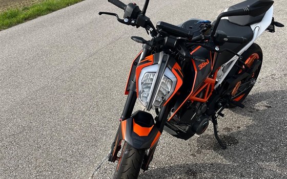 Gebrauchtmotorrad KTM 390 Duke - Bild 1 Gebrauchtmotorrad KTM 390 Duke - Bild 1