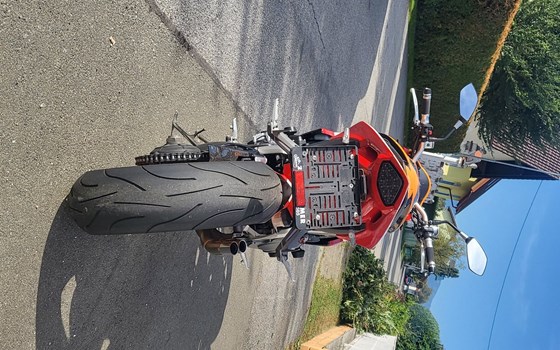 Gebrauchtmotorrad Honda CB 1000 R - Bild 5 Gebrauchtmotorrad Honda CB 1000 R - Bild 5