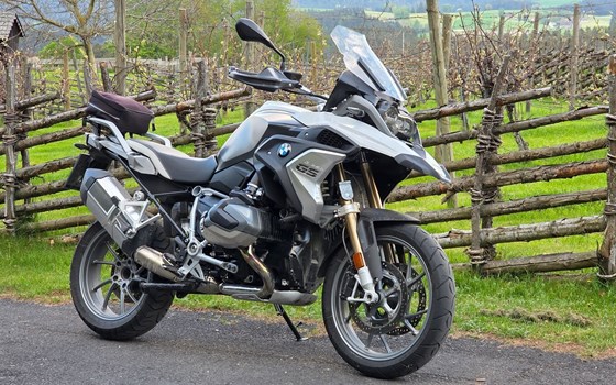 Gebrauchtmotorrad BMW R 1250 GS - Bild 1 Gebrauchtmotorrad BMW R 1250 GS - Bild 1
