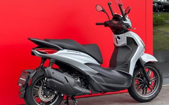Neufahrzeug Piaggio Beverly 400 S - Bild 11