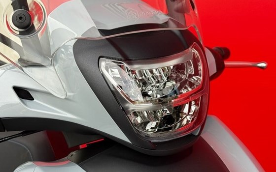 Neufahrzeug Piaggio Beverly 400 S - Bild 6