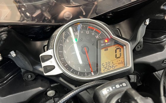 Gebrauchtmotorrad Honda CBR1000RR Fireblade - Bild 11