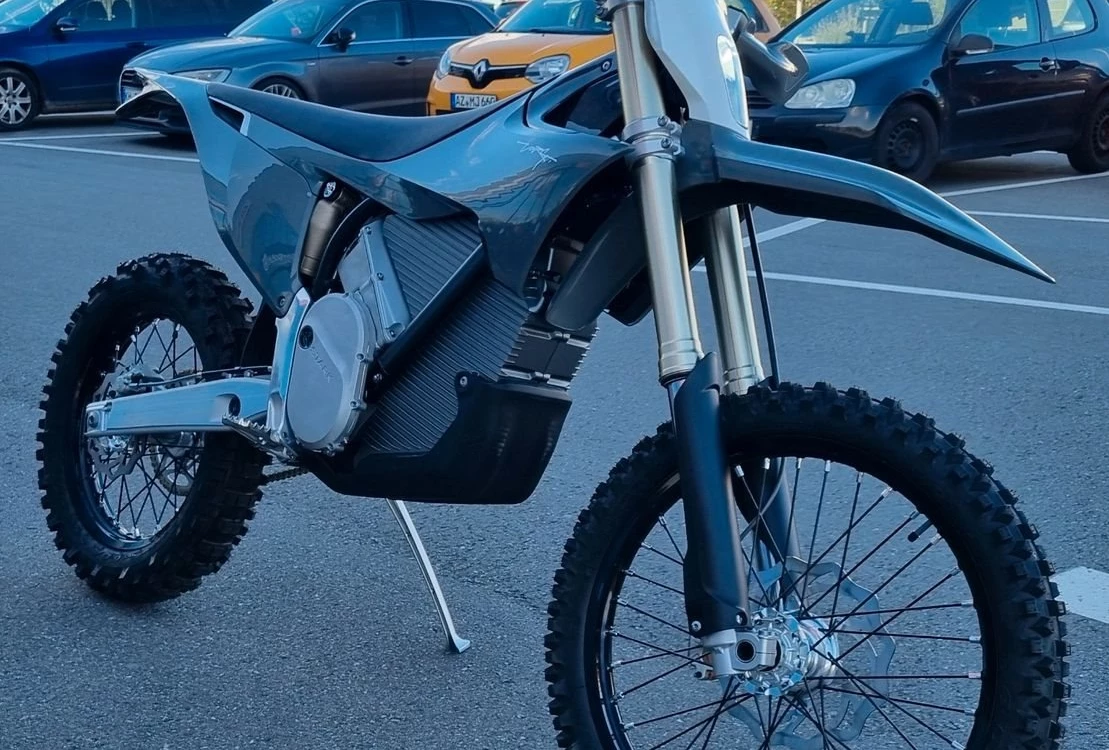 Zum Vergrößern bitte anklicken! Angebot Stark Future Varg EX