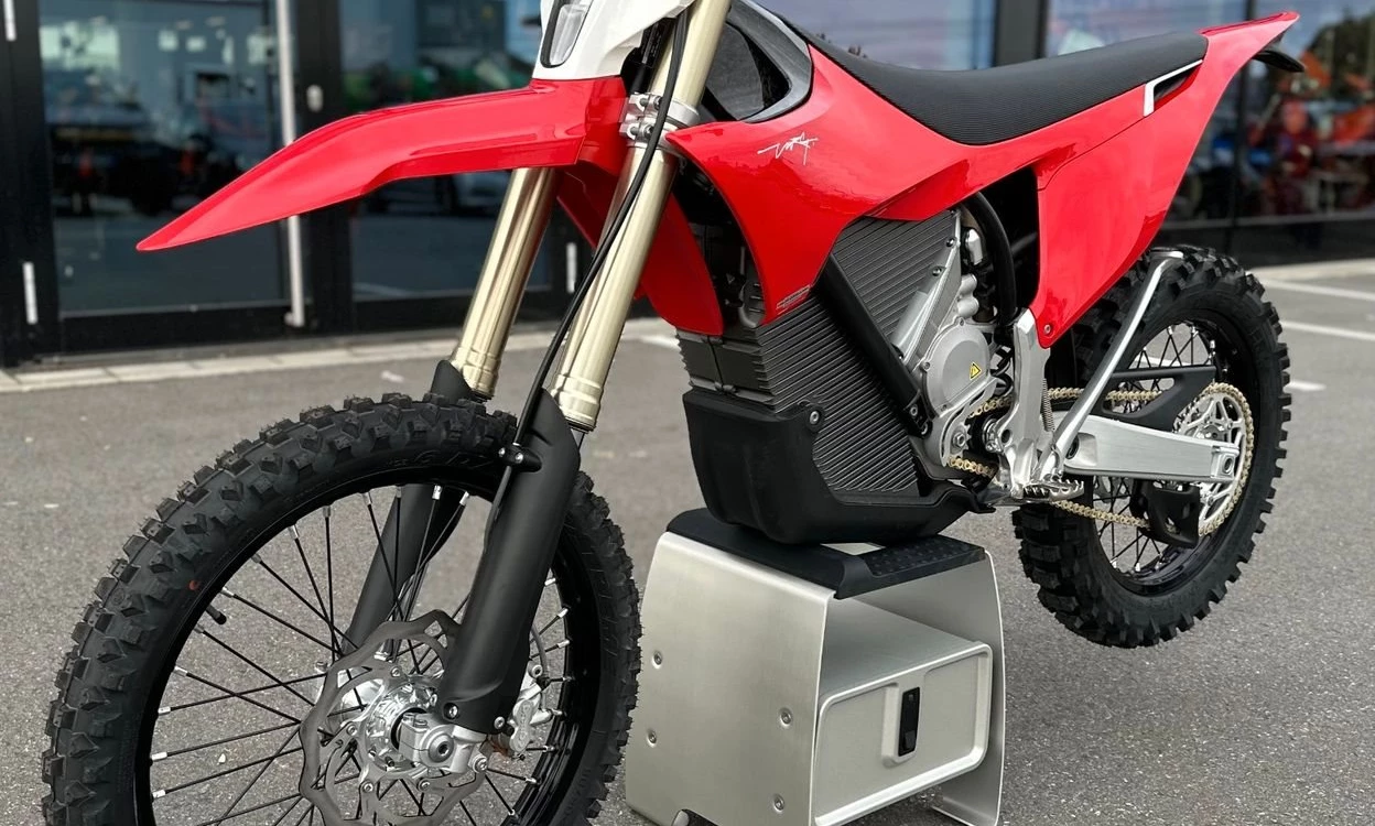 Zum Vergrößern bitte anklicken! Angebot Stark Future Varg EX