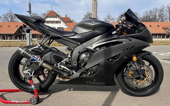 Gebrauchtmotorrad Yamaha YZF-R6 - Bild 2 Gebrauchtmotorrad Yamaha YZF-R6 - Bild 2