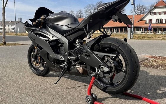 Gebrauchtmotorrad Yamaha YZF-R6 - Bild 3 Gebrauchtmotorrad Yamaha YZF-R6 - Bild 3