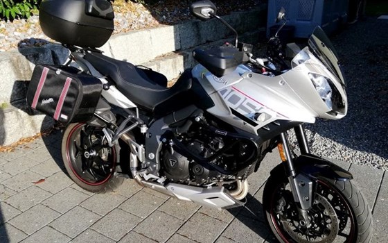 Gebrauchtmotorrad Triumph Tiger Sport 1050 - Bild 3 Gebrauchtmotorrad Triumph Tiger Sport 1050 - Bild 3