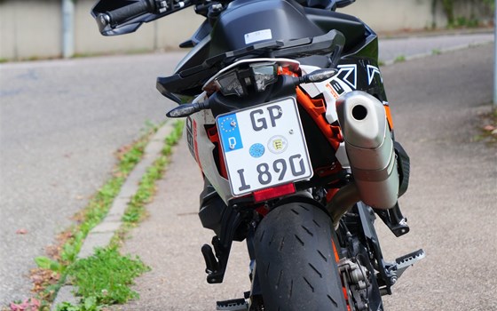 Gebrauchtmotorrad KTM 890 SMT - Bild 7