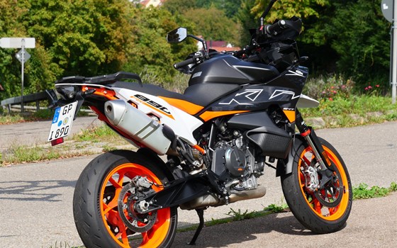 Gebrauchtmotorrad KTM 890 SMT - Bild 3