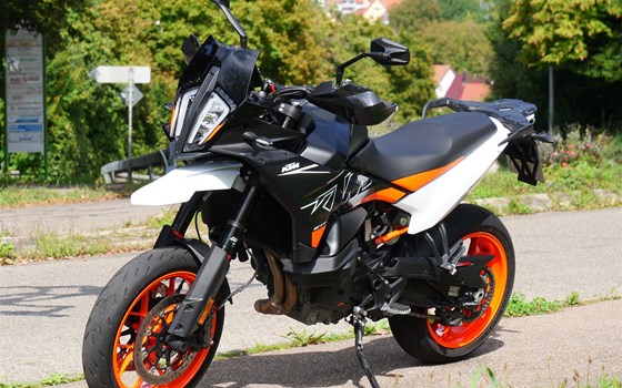 Gebrauchtmotorrad KTM 890 SMT - Bild 5