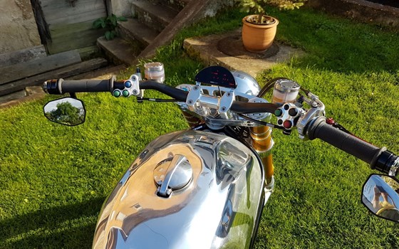 Gebrauchtmotorrad Ducati 900 SS - Bild 2