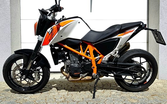 Gebrauchtmotorrad KTM 690 Duke - Bild 3 Gebrauchtmotorrad KTM 690 Duke - Bild 3