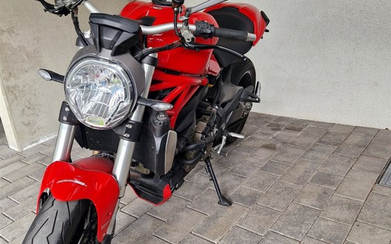 Gebrauchtmotorrad Ducati Monster 1200 - Bild 3 Gebrauchtmotorrad Ducati Monster 1200 - Bild 3