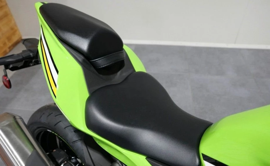 Angebot Kawasaki Ninja ZX-4RR Bild 6: Angebot Kawasaki Ninja ZX-4RR