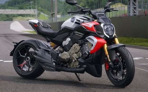 Neufahrzeug Ducati Diavel V4 - Bild 1