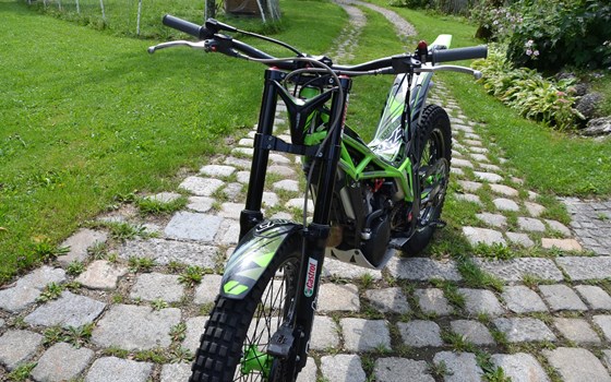 Gebrauchtmotorrad Vertigo Combat Camo - Bild 5 Gebrauchtmotorrad Vertigo Combat Camo - Bild 5