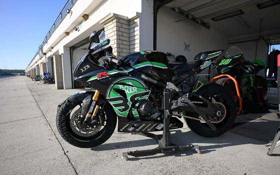 Gebrauchtmotorrad Suzuki GSX-R1000R - Bild 4 Gebrauchtmotorrad Suzuki GSX-R1000R - Bild 4