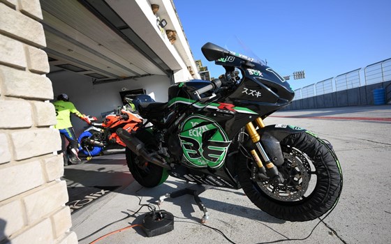 Gebrauchtmotorrad Suzuki GSX-R1000R - Bild 5 Gebrauchtmotorrad Suzuki GSX-R1000R - Bild 5