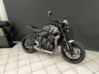 Gebrauchtmotorrad Triumph Trident 660