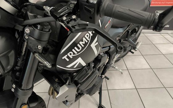 Gebrauchtmotorrad Triumph Trident 660 - Bild 12