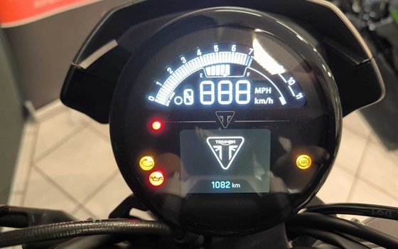 Gebrauchtmotorrad Triumph Trident 660 - Bild 7