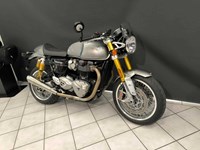 Gebrauchtmotorrad Triumph Thruxton 1200R