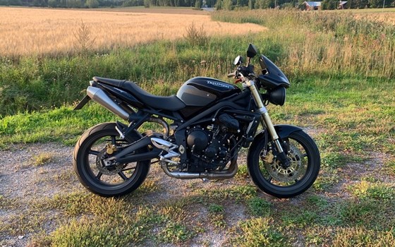 Gebrauchtmotorrad Triumph Street Triple - Bild 2
