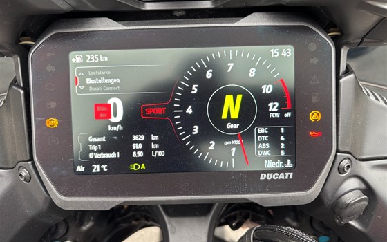 Gebrauchtmotorrad Ducati Multistrada V4 Pikes Peak - Bild 4 Gebrauchtmotorrad Ducati Multistrada V4 Pikes Peak - Bild 4