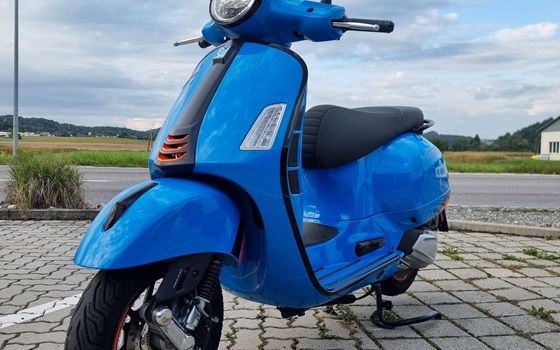 Gebrauchtmotorrad Vespa GTS 310 SuperSport - Bild 3 Gebrauchtmotorrad Vespa GTS 310 SuperSport - Bild 3
