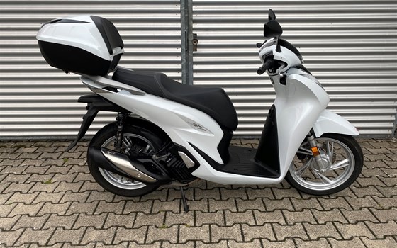 Gebrauchtmotorrad Honda SH125i - Bild 2