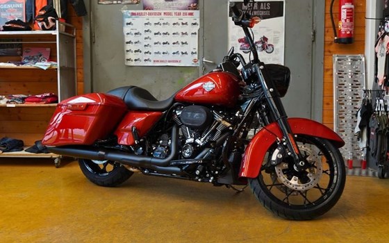 Neufahrzeug Harley-Davidson Touring Road King Special FLHRXS - Bild 1 Neufahrzeug Harley-Davidson Touring Road King Special FLHRXS - Bild 1