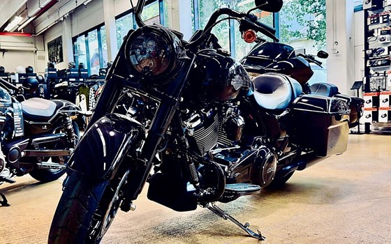 Gebrauchtmotorrad Harley-Davidson Touring Road King Special FLHRXS - Bild 1