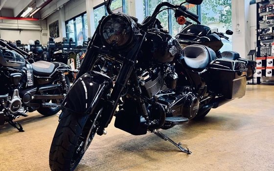 Neufahrzeug Harley-Davidson Touring Road King Special FLHRXS - Bild 2 Neufahrzeug Harley-Davidson Touring Road King Special FLHRXS - Bild 2